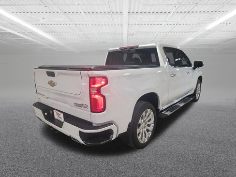 Used 2021 Chevrolet Silverado 1500 High Country w/ Technology Package image 6