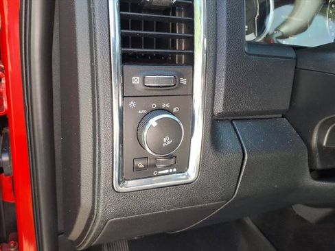 Used 2016 RAM 2500 Laramie AWD/4WD image 26