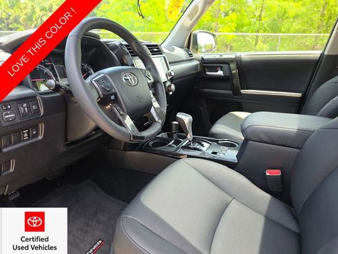 Used 2023 Toyota 4Runner TRD Off-Road Premium w/ Moonroof Package AWD/4WD image 26