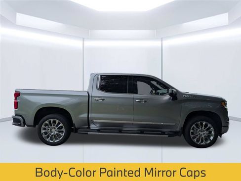 Used 2025 Chevrolet Silverado 1500 High Country w/ Technology Package AWD/4WD image 8