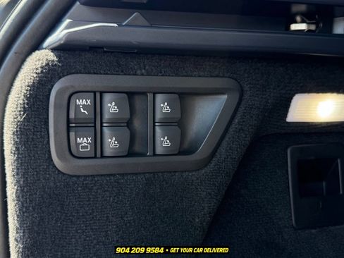 Used 2019 BMW X7 xDrive40i w/ Premium Package AWD/4WD image 35