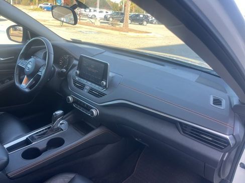 Used 2019 Nissan Altima 2.5 SR image 21