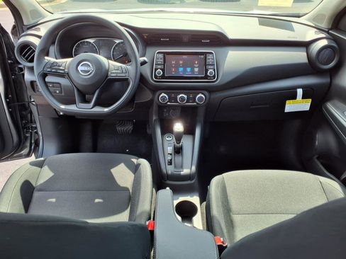 New 2025 Nissan Kicks Play S FWD image 7