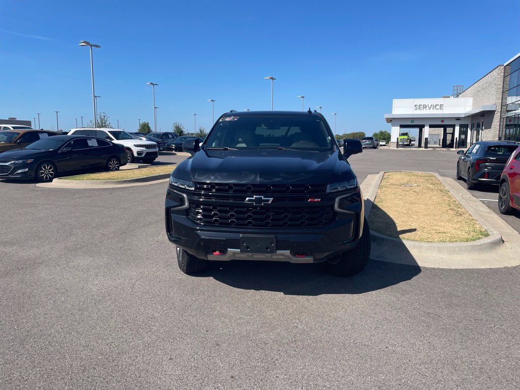 Used 2023 Chevrolet Tahoe Z71 w/ Z71 Off-Road Package AWD/4WD image 8