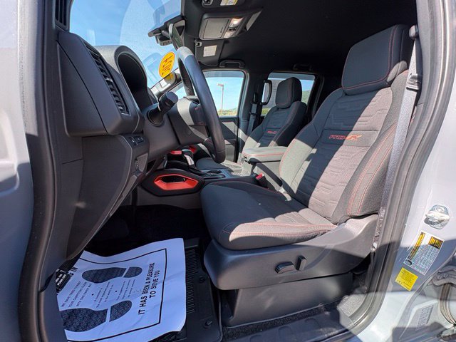 Used 2024 Nissan Frontier PRO-4X w/ Pro Convenience Package AWD/4WD image 25