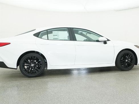 New 2026 Toyota Camry SE image 42