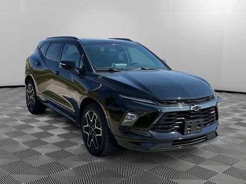 Used 2025 Chevrolet Blazer RS w/ Driver Confidence II Package AWD/4WD image 7