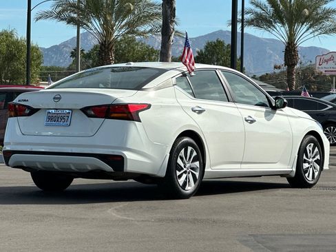 Used 2025 Nissan Altima 2.5 S image 4