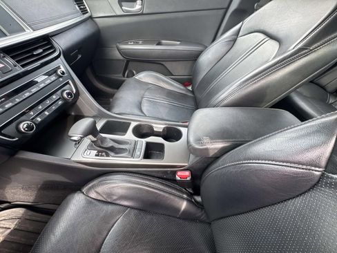 Used 2020 Kia Optima LX image 24