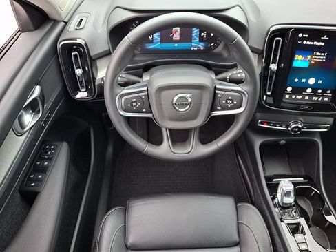 Certified 2023 Volvo XC40 B5 Plus w/ Protection Package Premier AWD/4WD image 12