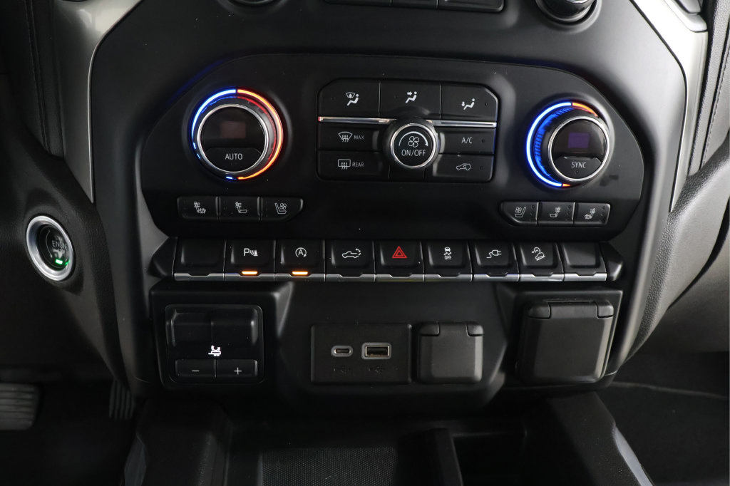 Used 2019 Chevrolet Silverado 1500 LTZ w/ LTZ Plus Package AWD/4WD image 9