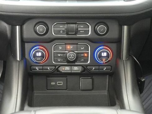Certified 2021 Chevrolet Tahoe Z71 w/ Z71 Signature Package AWD/4WD image 23