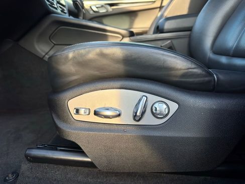 Used 2023 Porsche Macan S image 21