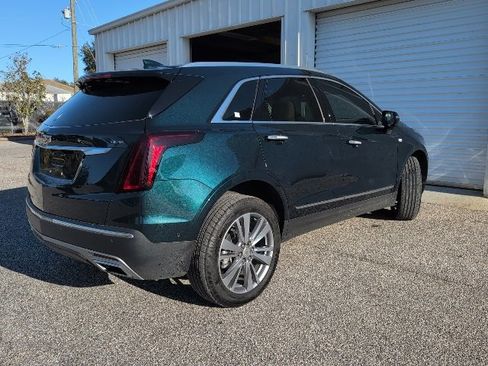 Certified 2024 Cadillac XT5 Premium Luxury w/ Technology Package image 2