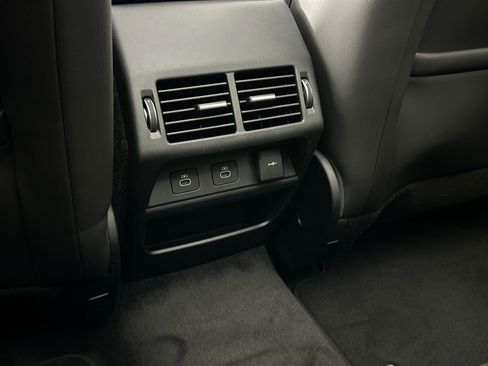 Certified 2025 Land Rover Discovery Sport S AWD/4WD image 24