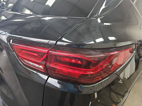 Used 2025 Chevrolet Blazer LT AWD/4WD image 32
