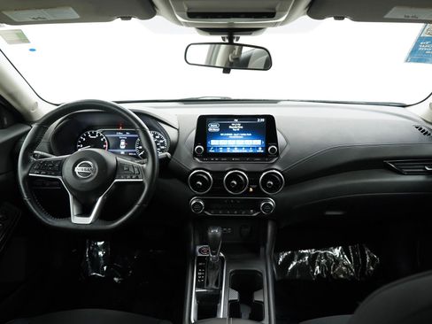 Used 2022 Nissan Sentra SV w/ All-Weather Package FWD image 14