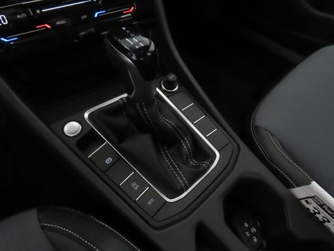 New 2026 Volkswagen Jetta SE image 17