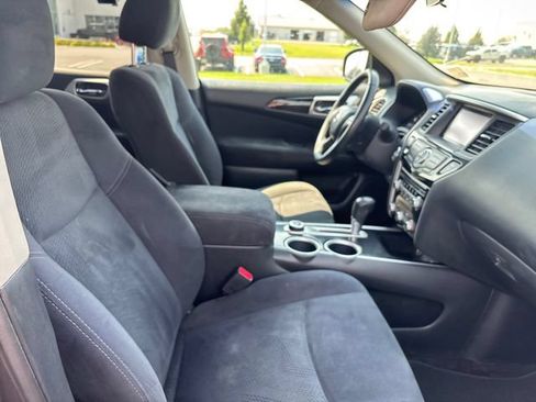 Used 2013 Nissan Pathfinder SV w/ Cargo Pkg AWD/4WD image 23