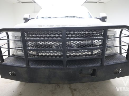 Used 2019 Ford F450 Lariat w/ Lariat Ultimate Package AWD/4WD image 7