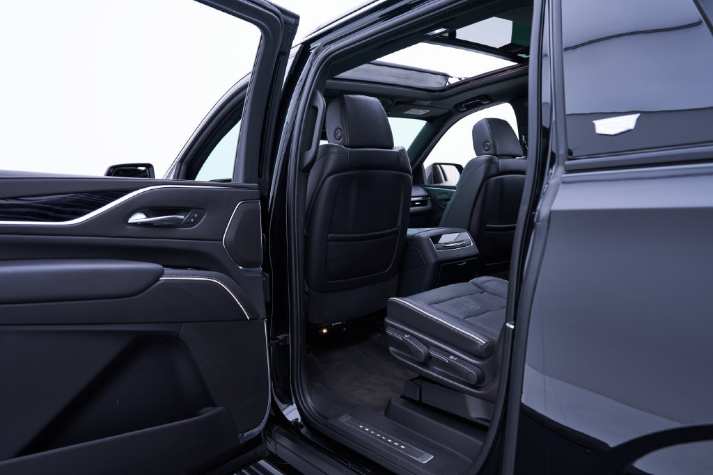 Used 2022 Cadillac Escalade ESV Sport w/ Touring Package AWD/4WD image 37