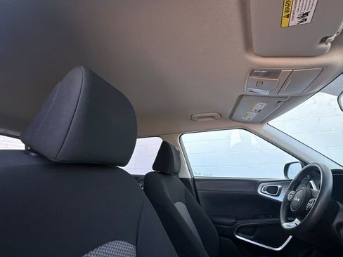 Used 2024 Kia Soul LX w/ Option Group 015 image 17