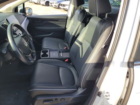 Used 2025 Honda Odyssey Touring image 17
