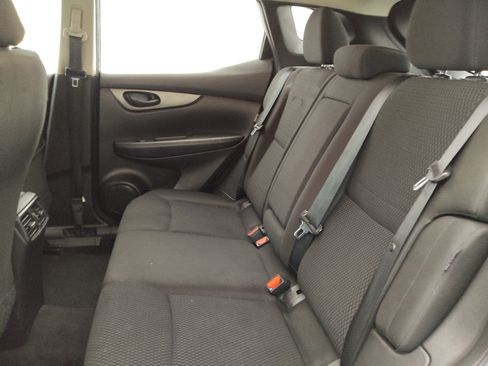 Used 2021 Nissan Rogue Sport S FWD image 18