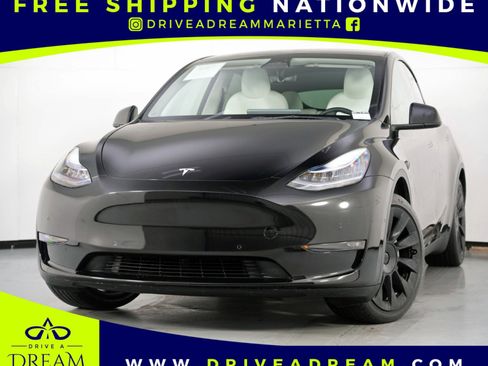 Used 2022 Tesla Model Y Long Range image 1