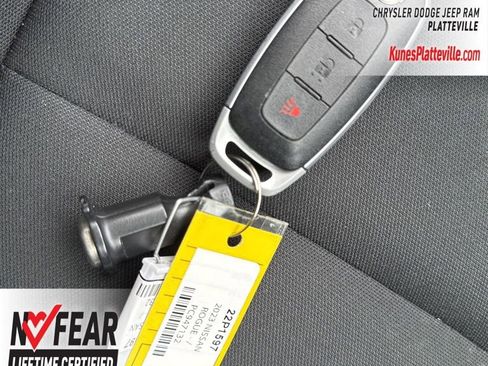 Used 2023 Nissan Rogue S AWD/4WD image 24