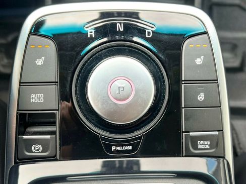 Used 2022 Kia Niro EX w/ Cold Weather Package image 30