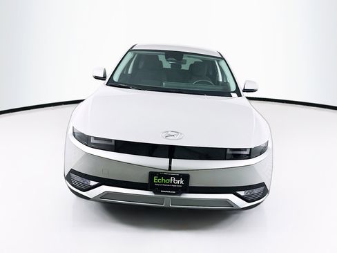 Used 2024 Hyundai Ioniq 5 SEL image 2