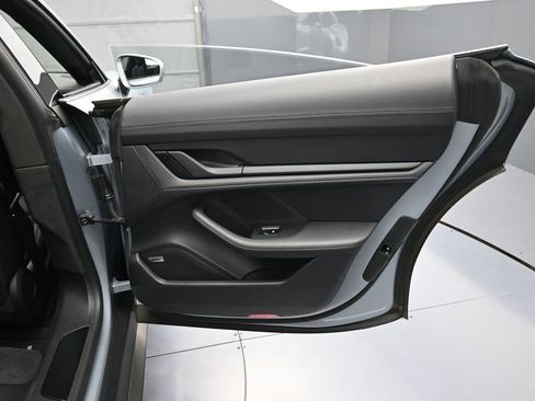 Certified 2025 Porsche Taycan Turbo image 27