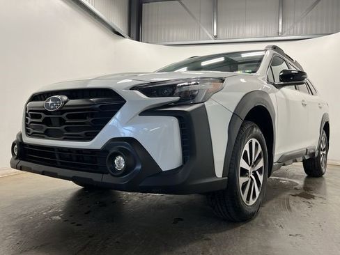Certified 2025 Subaru Outback Premium image 28
