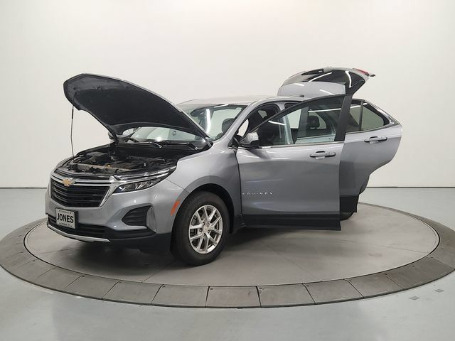Used 2024 Chevrolet Equinox LT FWD image 12