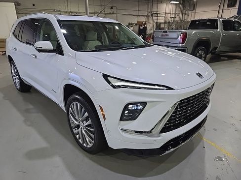 New 2026 Buick Enclave Avenir w/ Super Cruise Package FWD image 1