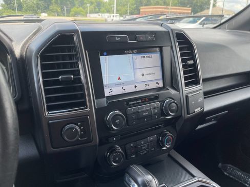 Used 2018 Ford F150 XLT w/ Equipment Group 302A Luxury AWD/4WD image 19