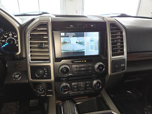 Used 2016 Ford F150 Lariat w/ Equipment Group 502A Luxury image 33