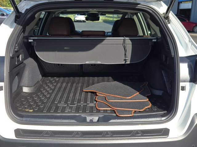 Certified 2025 Subaru Outback Touring XT AWD/4WD image 20