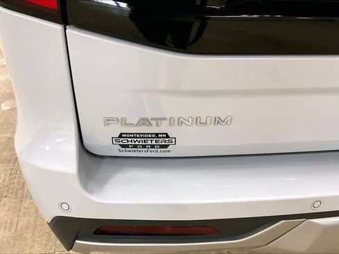 Certified 2025 Ford Expedition Max Platinum AWD/4WD image 8