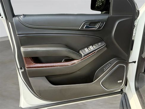 Used 2018 GMC Yukon XL SLT image 15