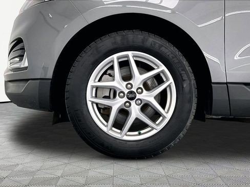 Certified 2023 Ford Edge SEL w/ Convenience Package AWD/4WD image 9