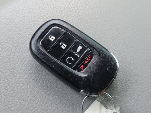 Used 2024 Honda Pilot EX-L image 40