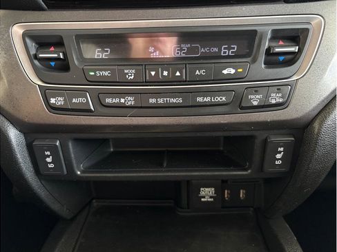 Used 2017 Honda Pilot EX-L image 24