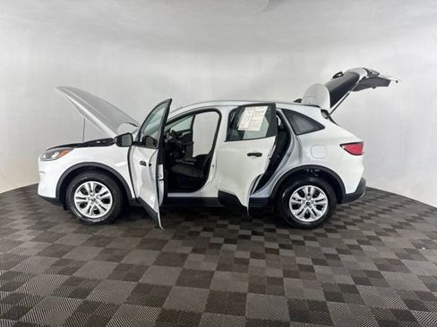 Used 2022 Ford Escape S AWD/4WD image 9