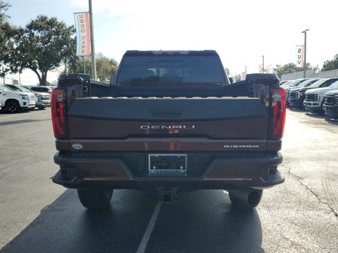 Used 2024 GMC Sierra 2500 Denali Ultimate image 11