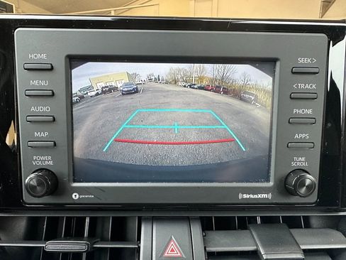 Used 2021 Toyota RAV4 XLE image 5