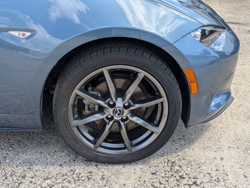 Used 2017 MAZDA MX-5 Miata RF Grand Touring RWD image 11