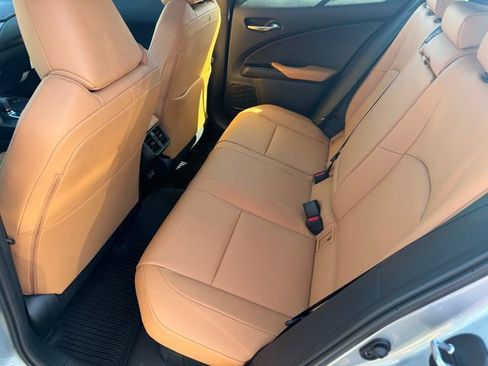 New 2026 Lexus UX 300h AWD image 27