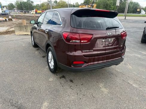 Used 2019 Kia Sorento FWD image 6